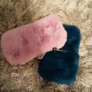 New small hand clutch